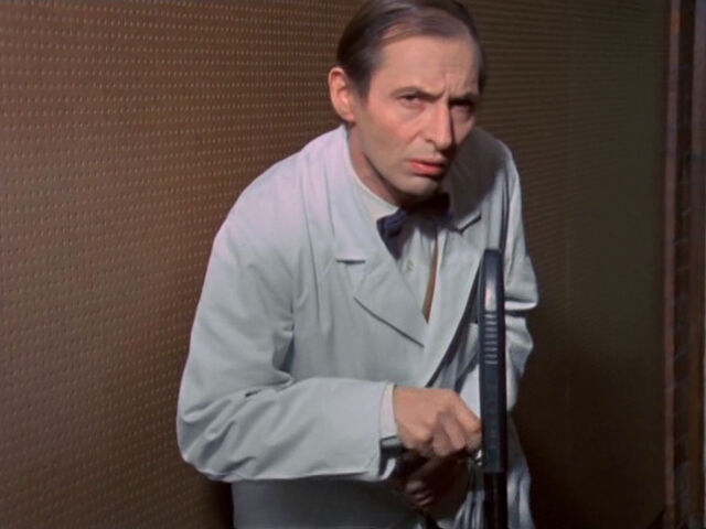 File:Mullins-ActorTalfrynThomas.jpg