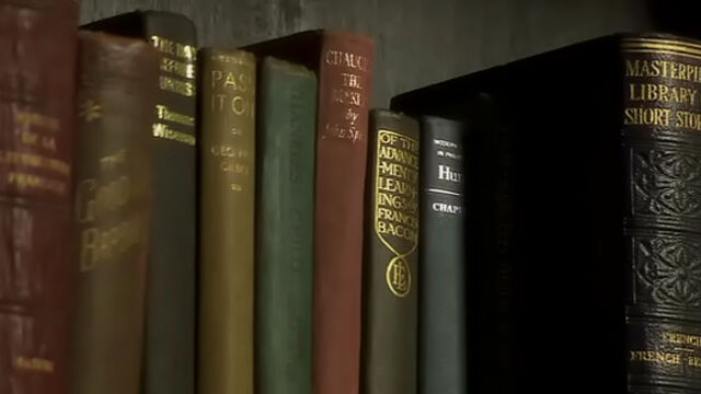 File:Books TET.jpg