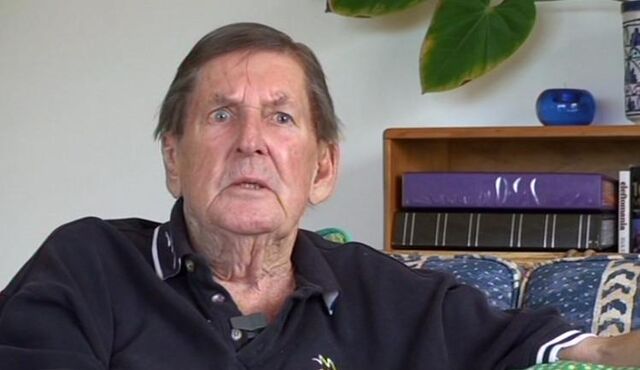 File:Ray Barrett.jpg