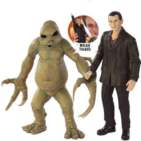 File:CO Walkie Talkies Ninth and Slitheen.jpg