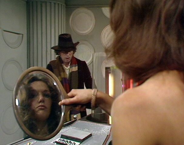 File:Leela pouts.jpg