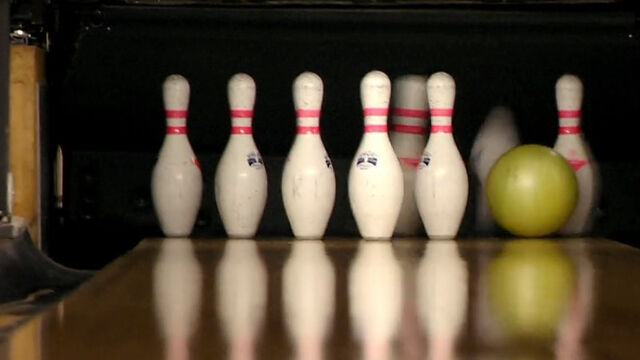 File:BowlingPins.jpg