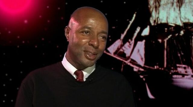 File:Leee John.jpg