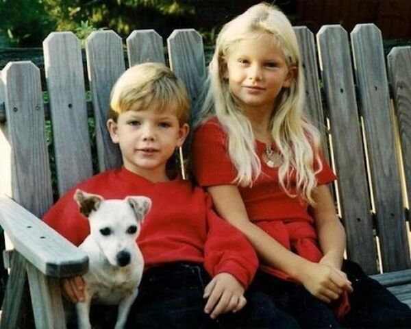 File:Taylor and Austin (3).jpg