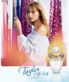 Taylor-swift-taylor-fragrance-ad