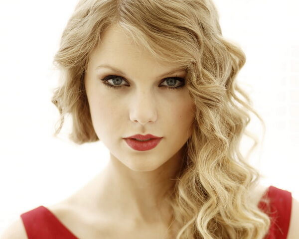 File:Taylor-swift8.jpeg
