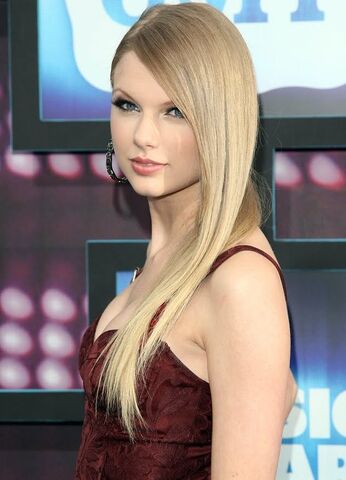 File:Country Music Awards 2010.jpg