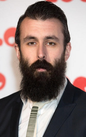 File:Scroobius Pip.png