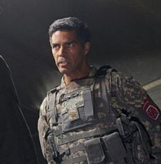 Esai-morales3