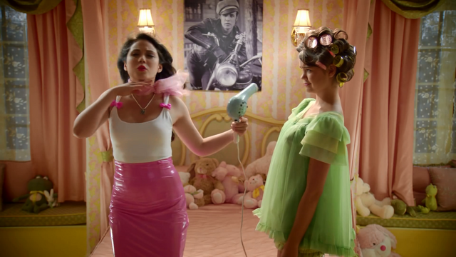 File:Like Me (201).png