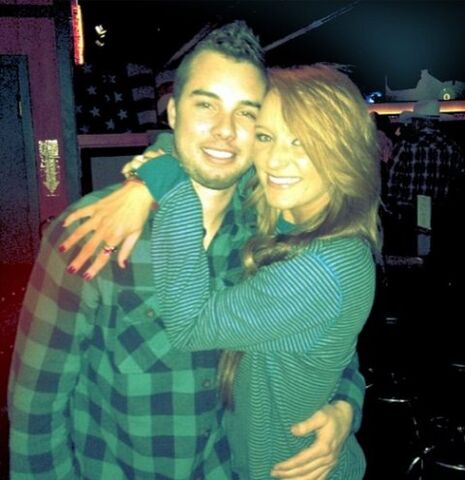 File:Maci & Taylor.jpeg