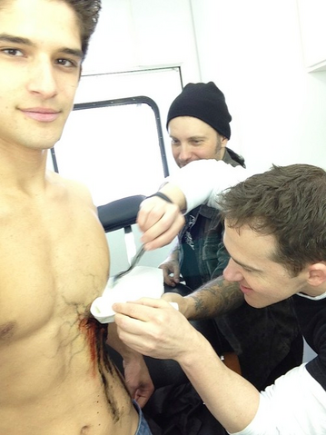 File:Teen Wolf Season 3 Behind the Scenes Jeff Davis Shaves Tyler Posey Nipples.png