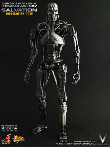 File:Figurine-t-700-terminator-salvation-hot-toys1a.jpg