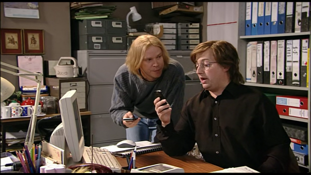 File:Colinrayphones.png
