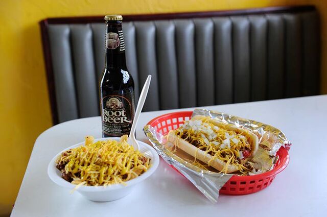 File:Chili dog.jpg