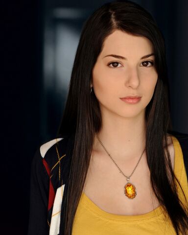 Fichier:Genevieve Buechner.jpg