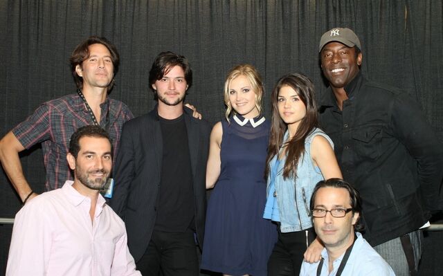 Archivo:ThomasMAndThe100Cast.jpg