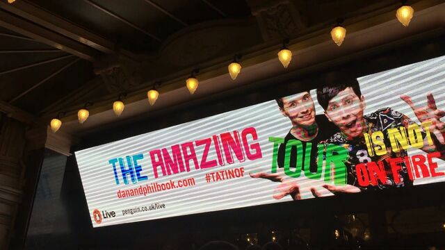 File:Theamazingtoursign.jpg