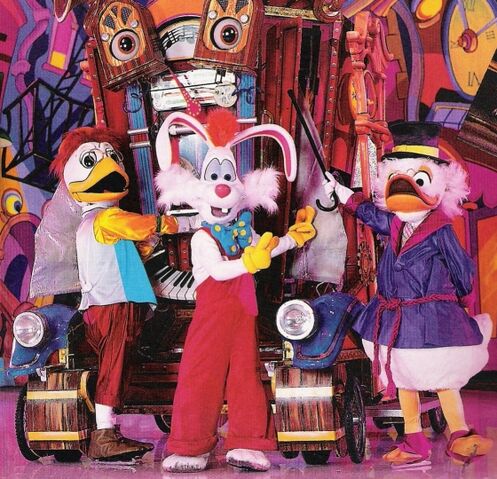 File:RogerWithScroogeAndGyro.jpg