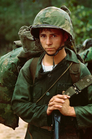 Datei:Vietnam 20soldier.jpg