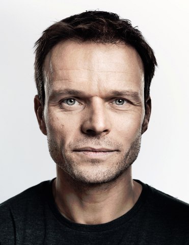 File:Alec Newman.png