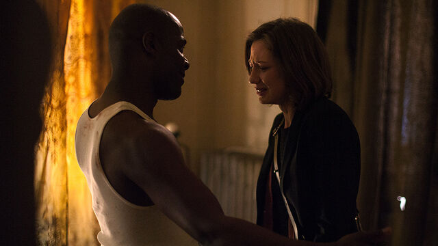 File:1x06 NoraAndWayne.jpg