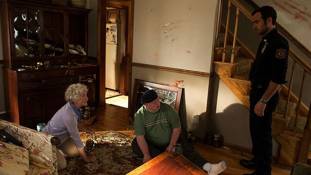 File:1x09 KevinAtTheScene.jpg