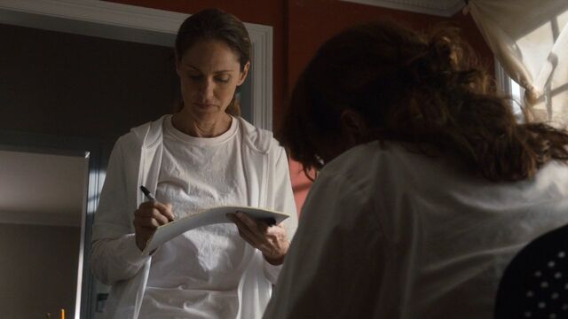 File:1x01 LaurieWantsToGo.jpg