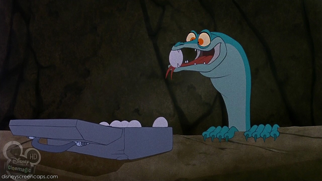 File:Joanna eating eggs.png