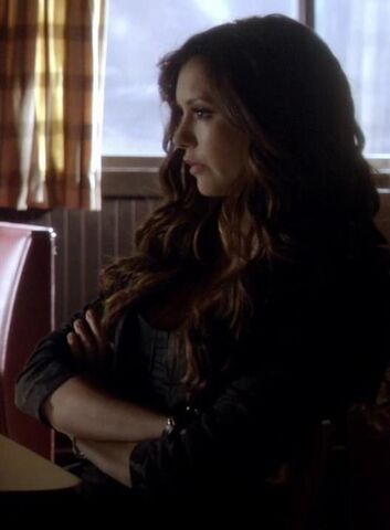 File:Katherine-pierce-coat.jpg