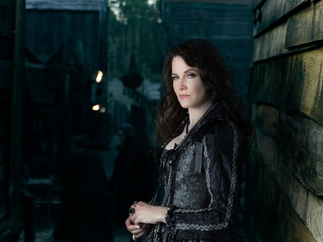 File:Salem-iilucylawlessjpg-3b0289.jpg
