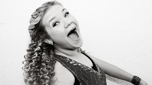 File:27-Top13-BW-portraits-480x270 retina.jpg