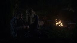 Charlotte-Clarke-Earth-Kills