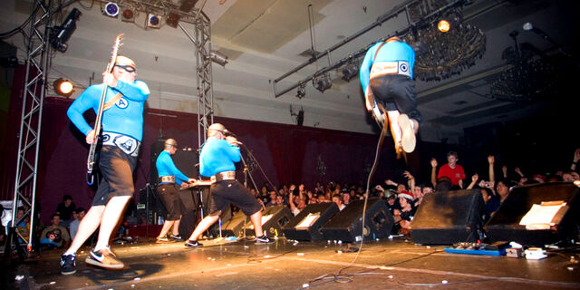 File:Actionsplash.jpg