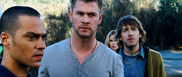File:Cabin-in-the-woods-chris-hemsworth-curt-vaughan-jesse-williams.jpg