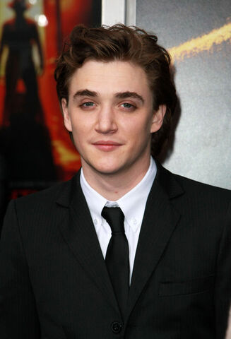 File:Kyle-Gallner.jpg