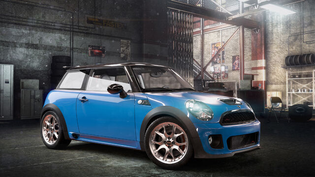 File:MINI COOPERS 2010 street big.jpg