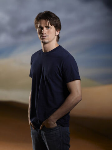 File:SeanWalkerLightBkgr.jpg