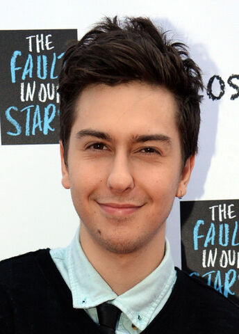 File:Fault+Stars+Fan+Event+Nashville+078uLzVphBPl.jpg