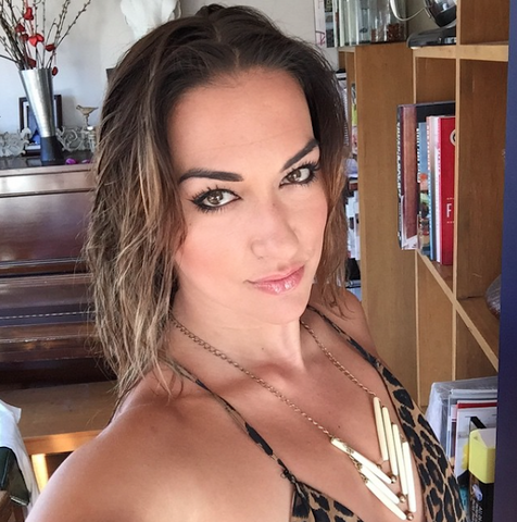 File:Tasya Teles Necklace.png