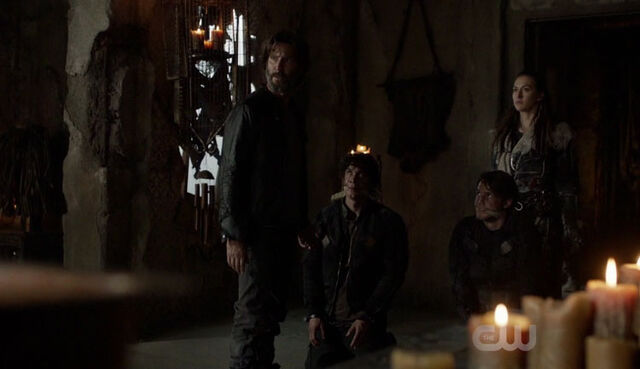 File:100 4 04 - Kane, Echo, Bellamy.jpg