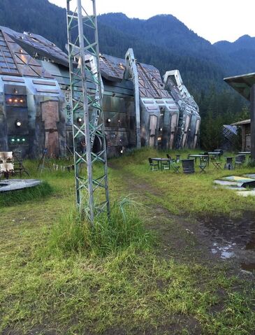 File:Fallen - BTS 10.jpg