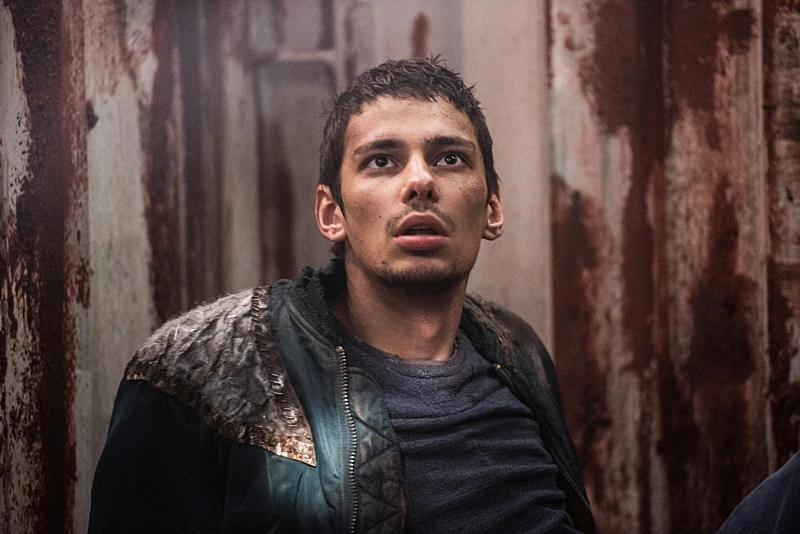 Image - S3 episode 13 - Jasper.jpg | The 100 Wiki | FANDOM powered by Wikia