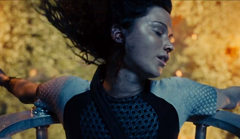 Katniss siendo rescatada de la arena.png