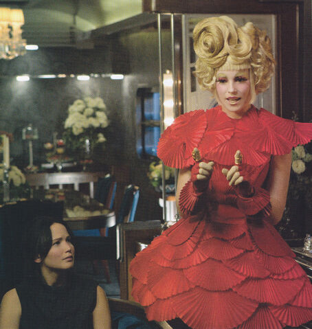 File:Katniss effie train.jpg