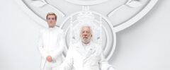 Presidente Snow y Peeta.jpeg