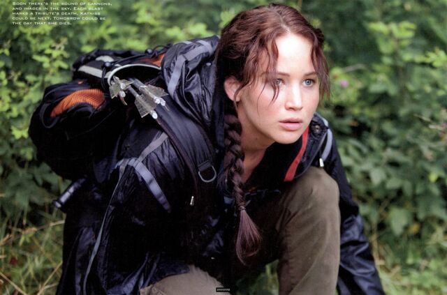 File:World-Of-Hunger-Games-peeta-mellark-and-katniss-everdeen-30213134-2560-1690.jpg