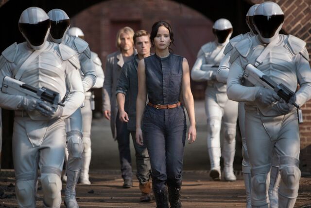 File:Katnisspeetahaymitch.jpg