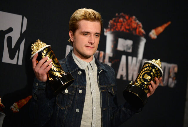 Archivo:Josh Hutcherson en MTV Movie Awards 2014.jpg