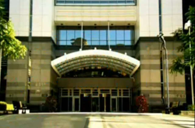 File:Reynholm entrance.png